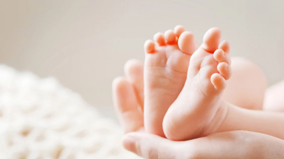 Ela enfrentou o câncer de mama para realizar o sonho da maternidade; mãe e bebê passam bem