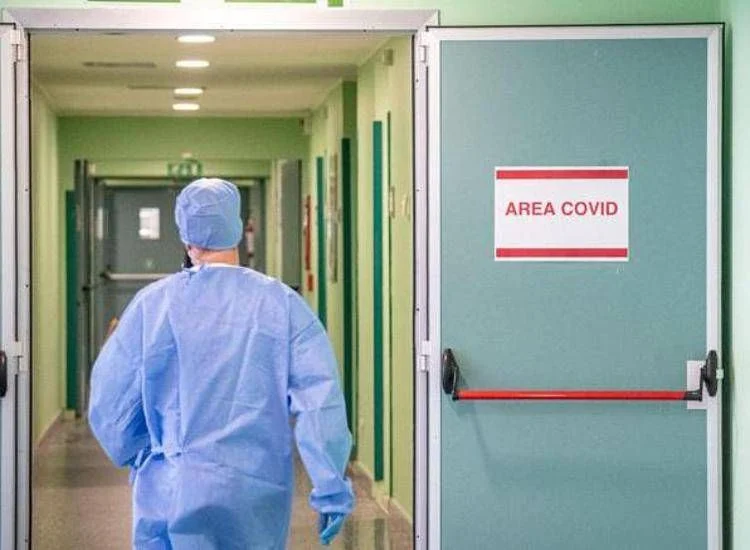 Seis anos da emergência Covid: o que a especialista da OMS nos ensina para 2026