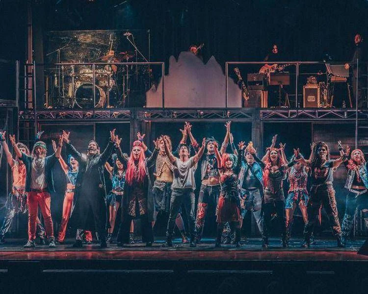 We Will Rock You: a rebelião dos Queen volta aos palcos com força renovada