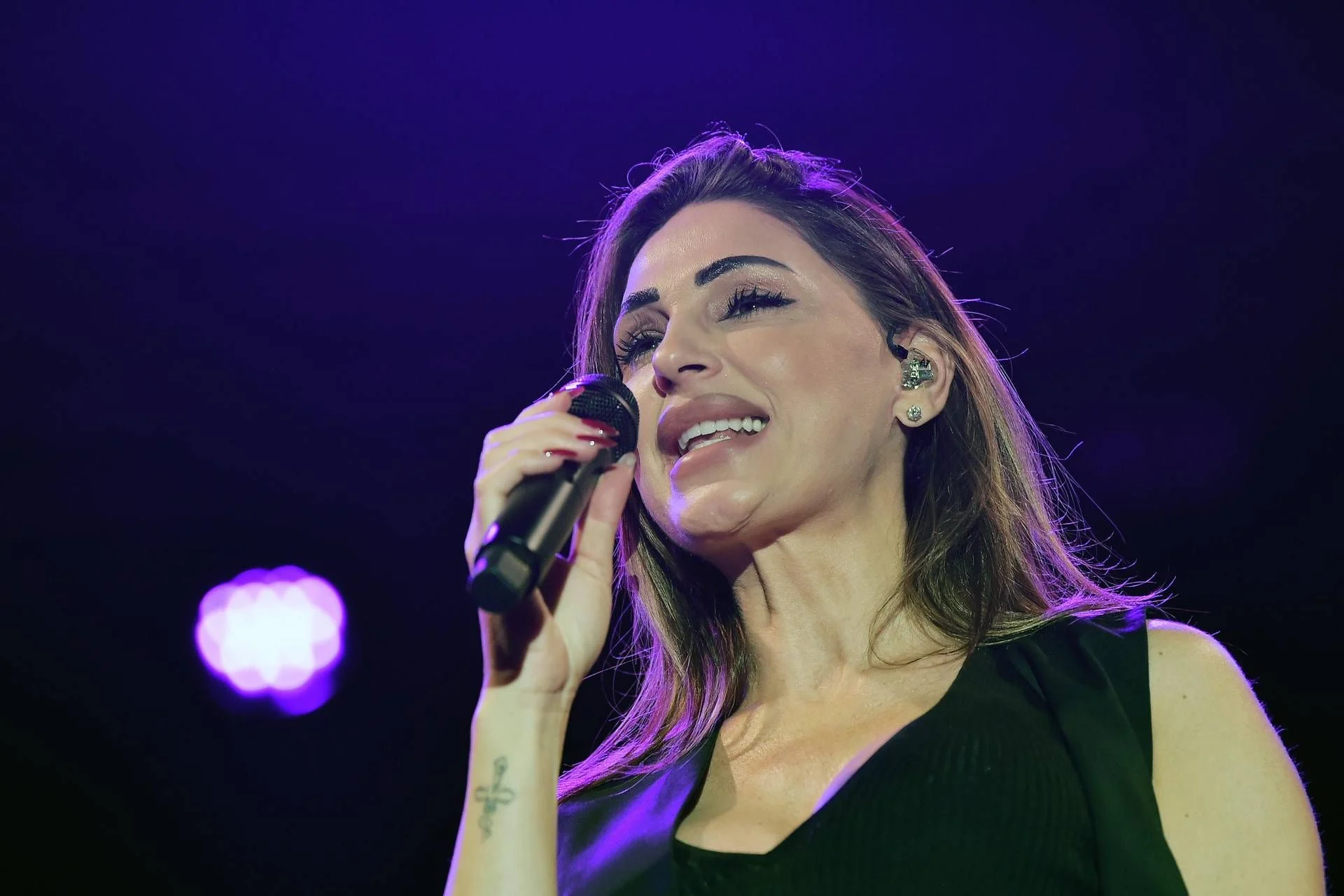 Anna Tatangelo adia turnê 'Tatangeles': maternidade e tempo para reencontrar o palco