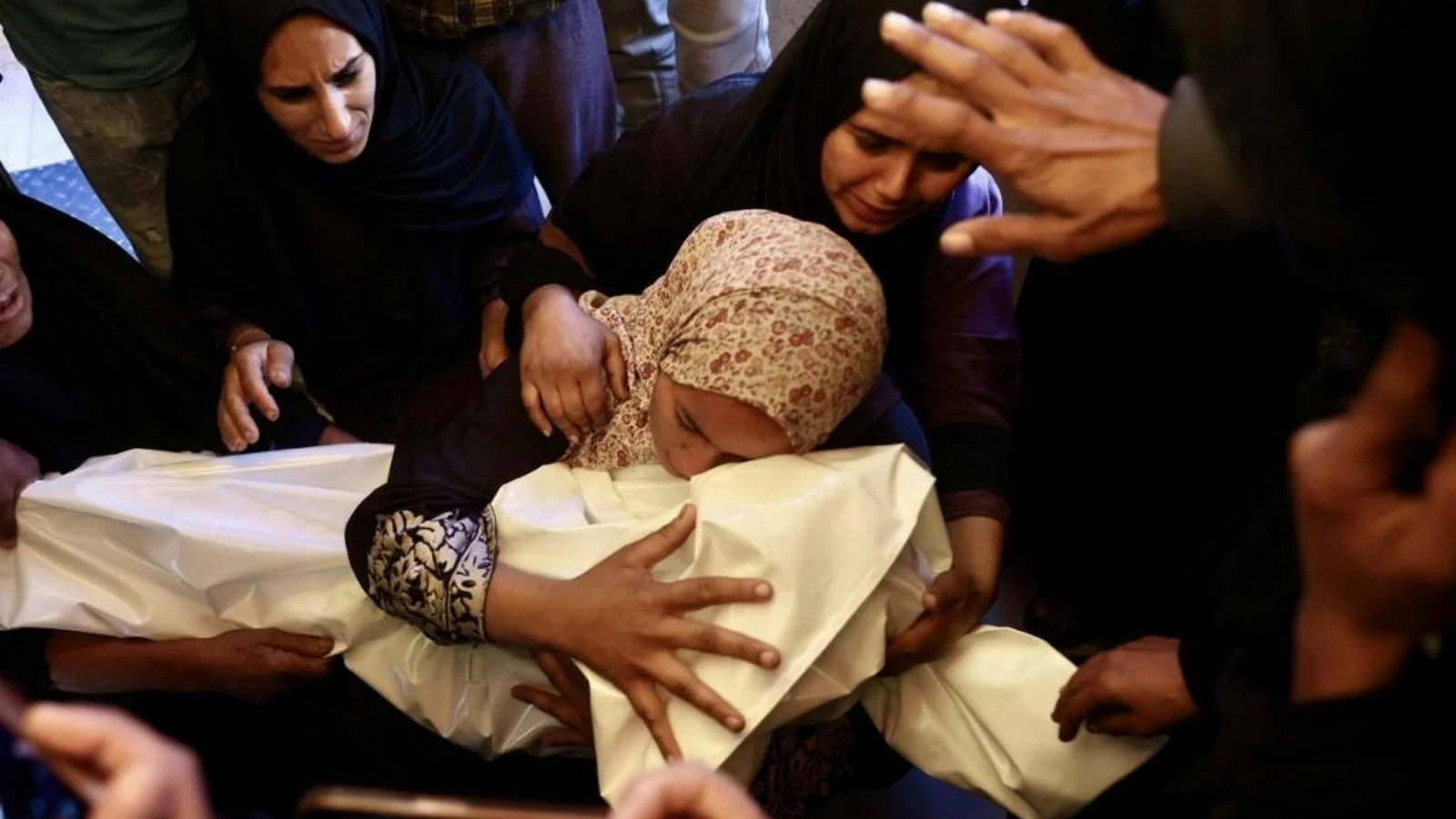 Rafah reabre com apenas 12 entradas; cerca de 20 mil palestinos aguardam assistência, alerta ActionAid