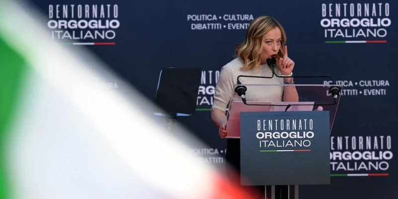 Chiara Ferragni em Declínio: O Impacto da Ascensão de Giorgia Meloni