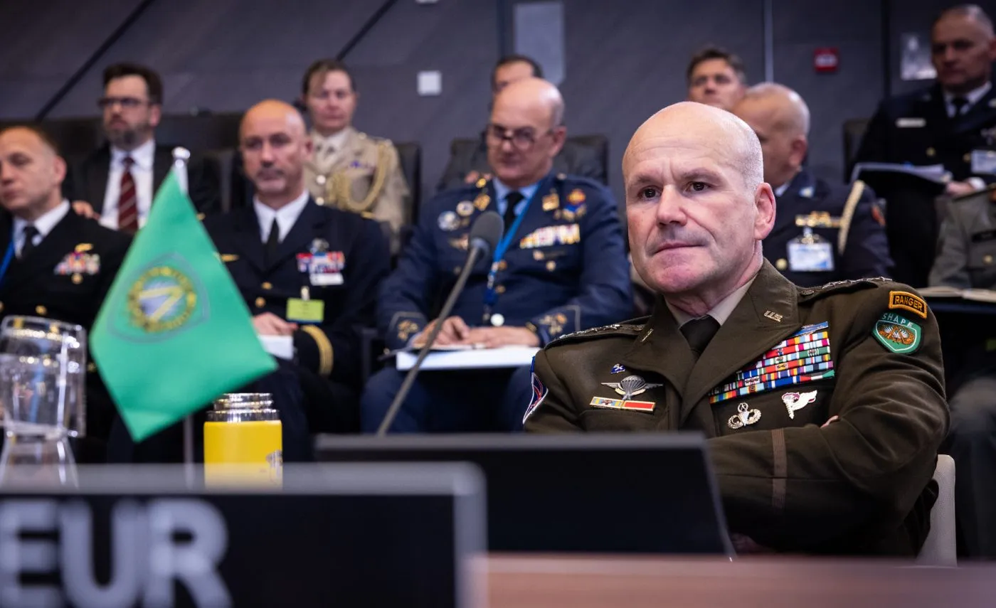 Otan inicia manobra com participação maciça