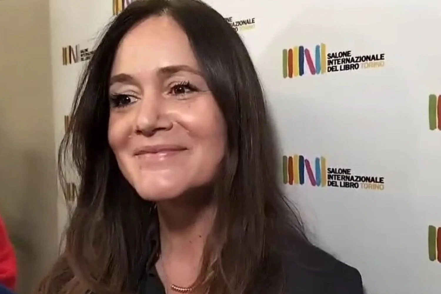 Salone del Libro Torino 2026: “Il mondo salvato dai ragazzini” e um elenco internacional com Carrère, Grossman, Baggio e Orietta Berti