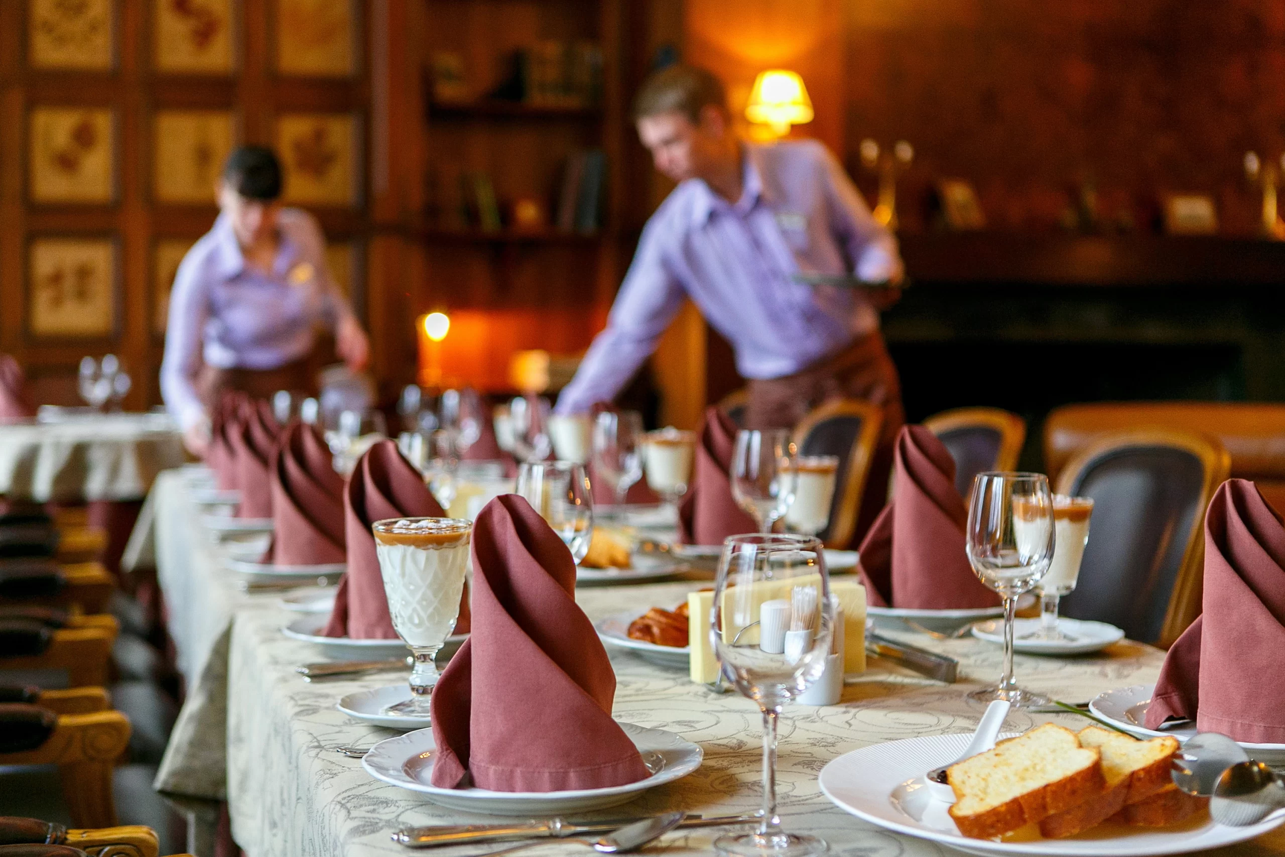 Tradições à Mesa: Como se comportar em um Restaurante Italiano