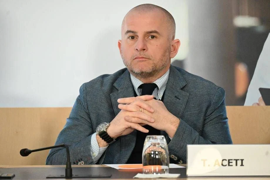Reforma do Ssn: Salutequità critica falta de fundos e o protagonismo contínuo do hospital