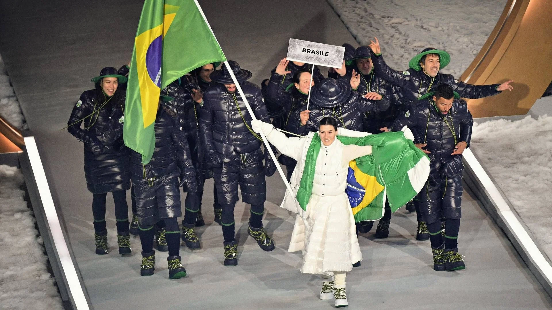 Moncler veste o Brasil em Milano Cortina: quando a tradição alpina encontra a energia brasileira