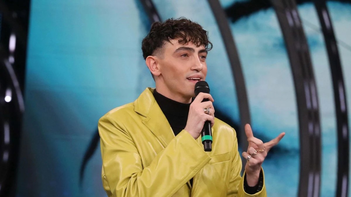 Michele Bravi em Sanremo: 'Prima o poi' e a canção sobre o sentimento de inadequação