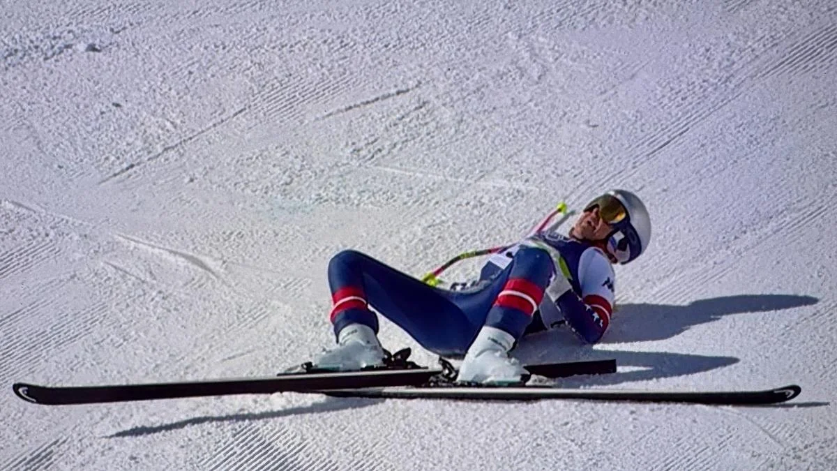 Lindsey Vonn: fratura de fêmur, dupla cirurgia e controle da comunicação pela atleta