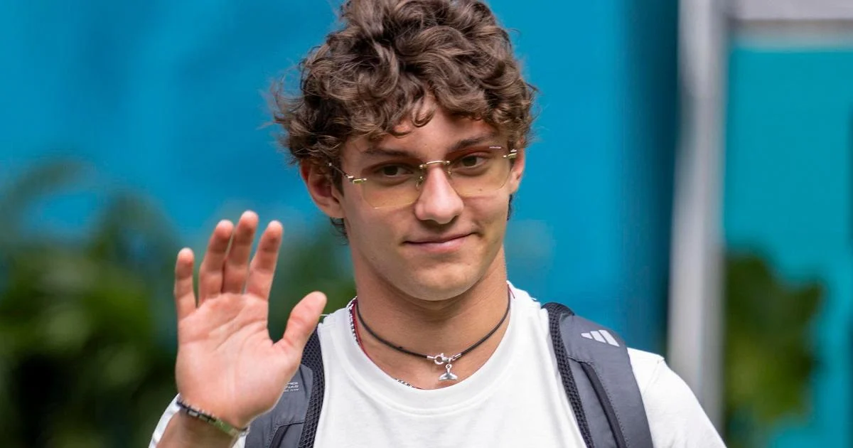 Kimi Antonelli ileso após acidente de carro em San Marino; polícia investiga