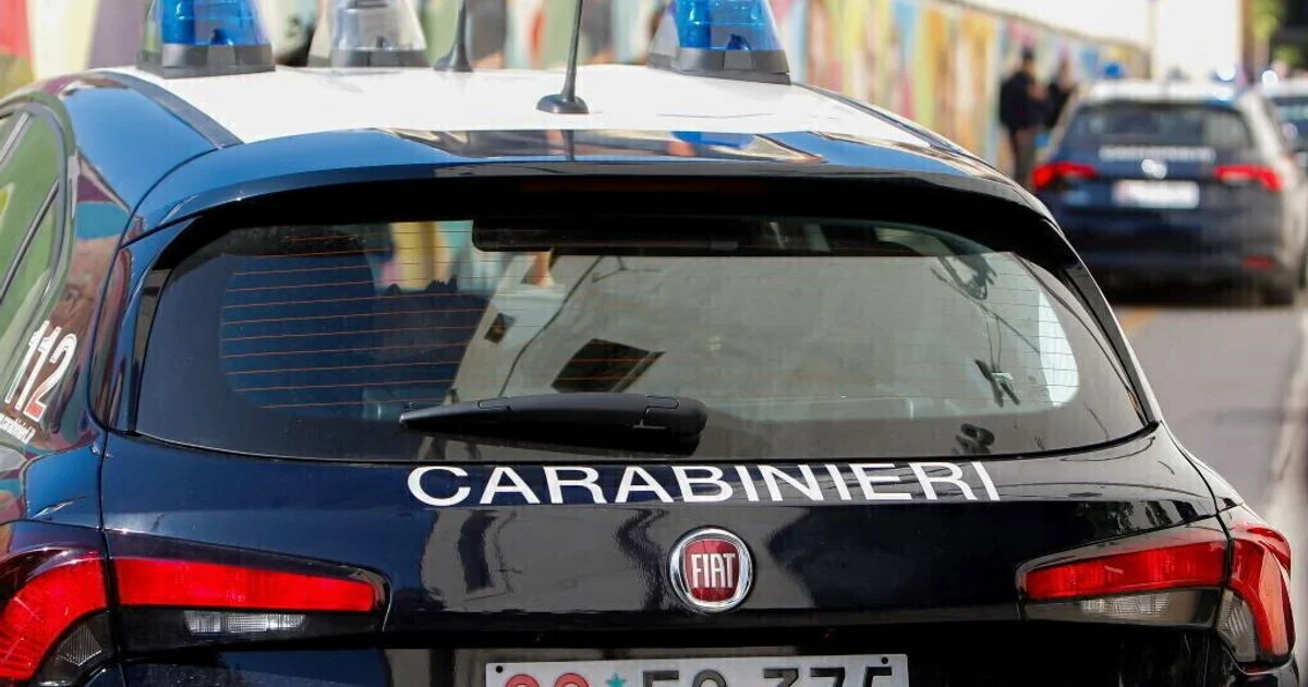 Menina de 2 anos é encontrada morta em Bordighera; mãe presa após identificação de hematomas