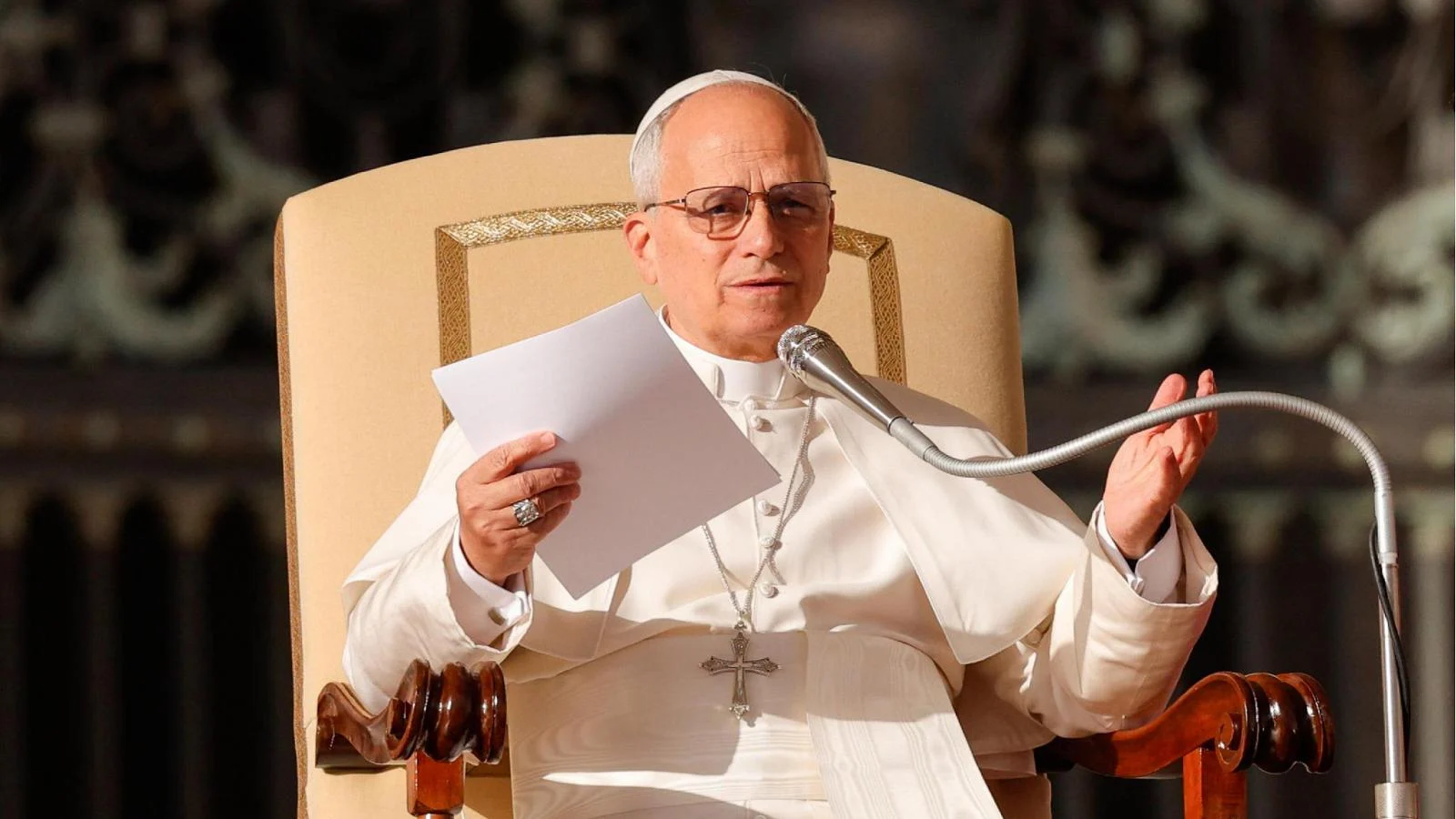 Papa Leone XIV: doutrina da Igreja não mudará sobre gays e trans, diz biografia
