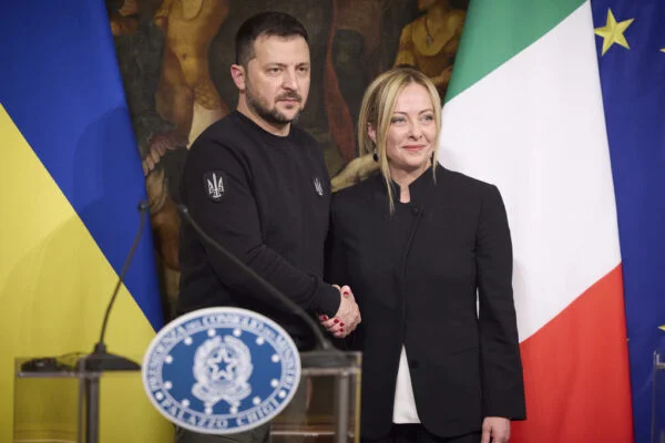 Encontro do G7: Giorgia Meloni à Frente em Discussão com Zelensky sobre Ucrânia