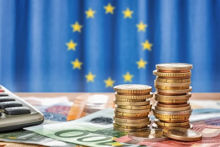 Como a Economia Influencia a Vida Cotidiana na Itália?