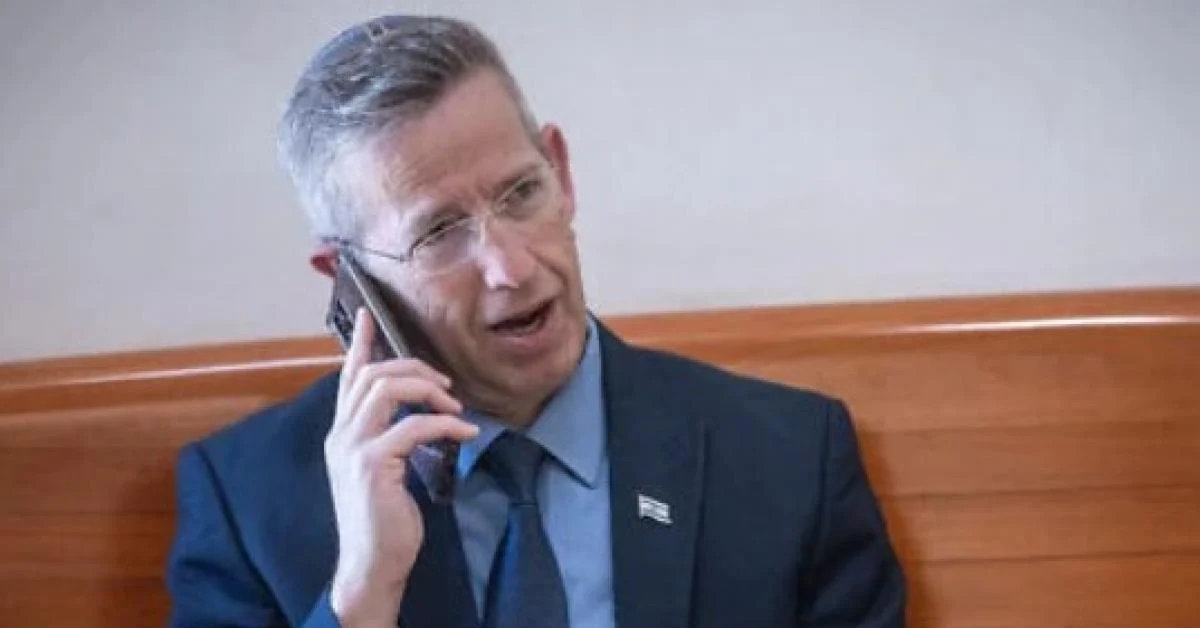 Gaza: secretário de gabinete israelense Fuchs dá ultimato — "Hamas tem 60 dias para se desarmar"