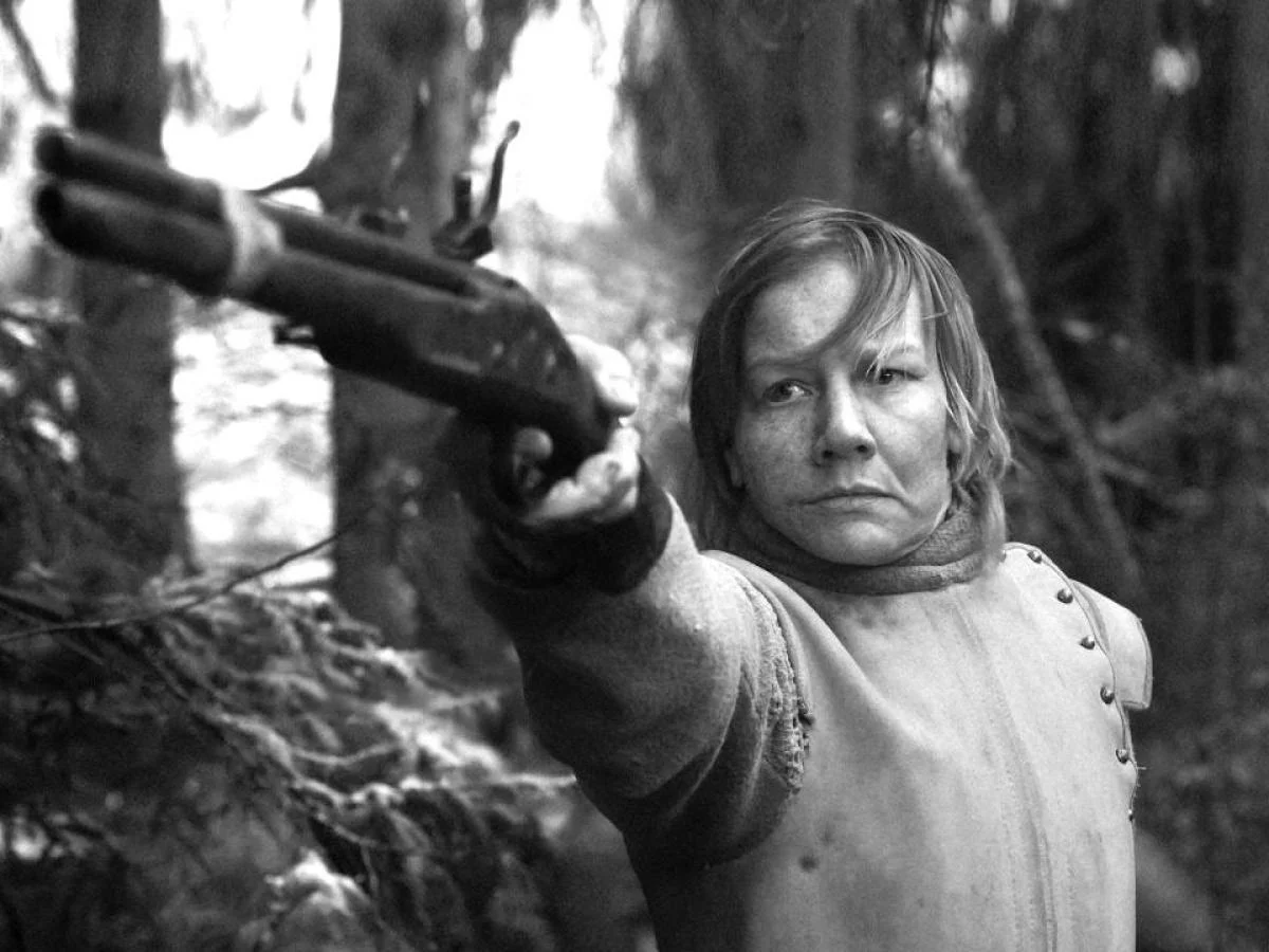 Sandra Hüller surfa entre silêncio e grito em 'Rose': a mulher travestida que incendeia a Berlinale