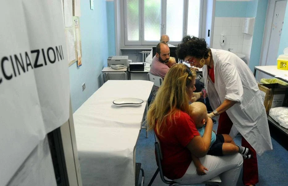 Nas Marche, 11 mil novos casos de câncer por ano: Aiom reforça vacinação com 5 imunizações essenciais