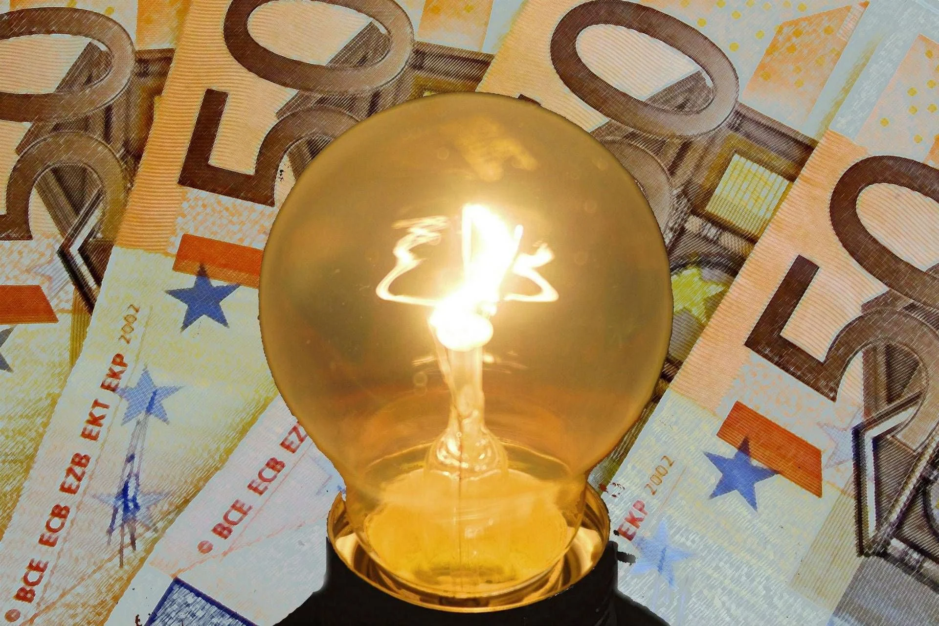 Decreto Energia: Cortes nas contas podem reduzir até €60 por família e aliviar custos empresariais