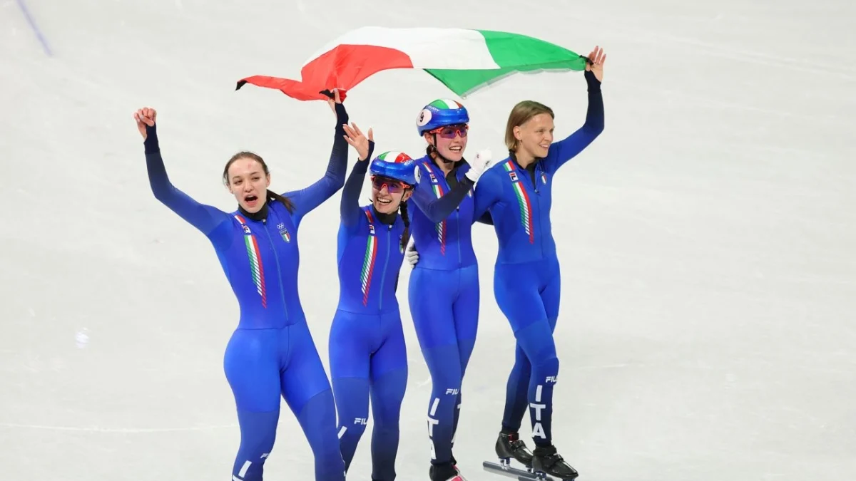 Arianna Fontana faz história: prata na equipe e 14ª medalha olímpica, superando Mangiarotti
