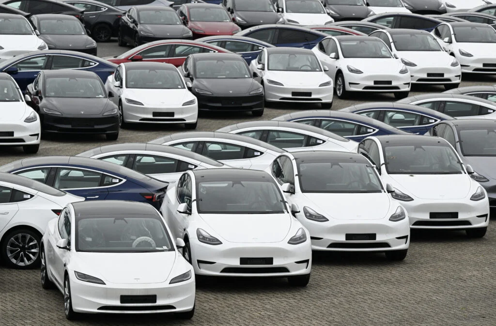 Veículos na UE 2014–2024: queda do diesel, avanço da gasolina, elétricos e combustíveis alternativos