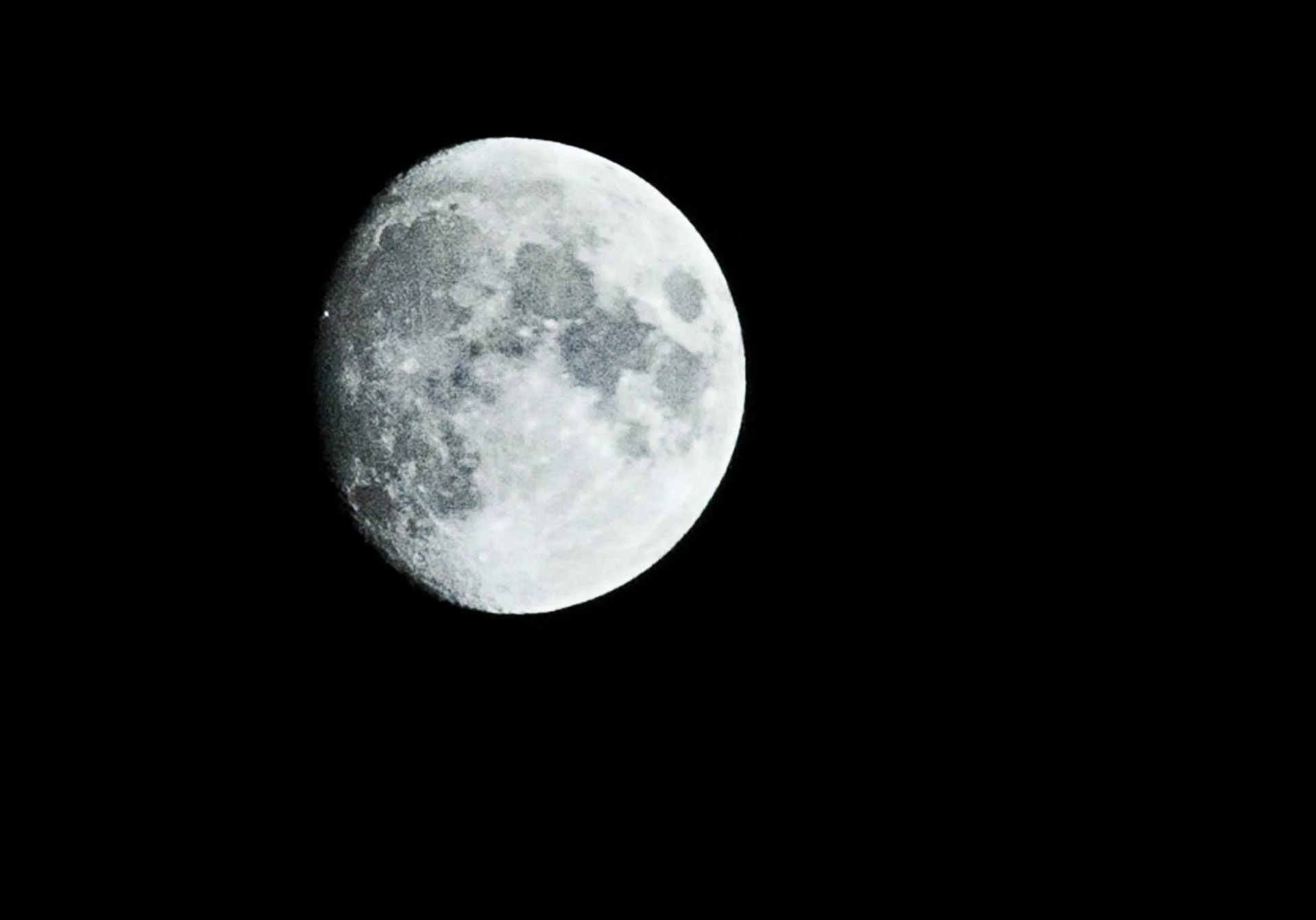 Artemis II: NASA anuncia missão tripulada ao redor da Lua com 4 astronautas em voo de 10 dias