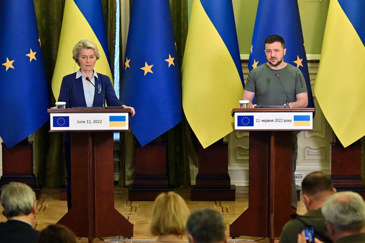 UE já entregou €194,9 bilhões à Ucrânia em quatro anos; Von der Leyen chega a Kyiv