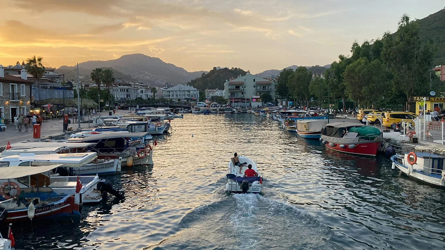 Marmaris, Cracóvia e Albufeira: as melhores escapadinhas low-cost para a Páscoa 2026 na Europa
