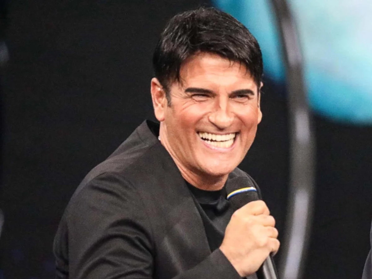 Sal Da Vinci volta a Sanremo com ‘Per sempre sì’: a redenção pop entre teatro, gravadora e TikTok