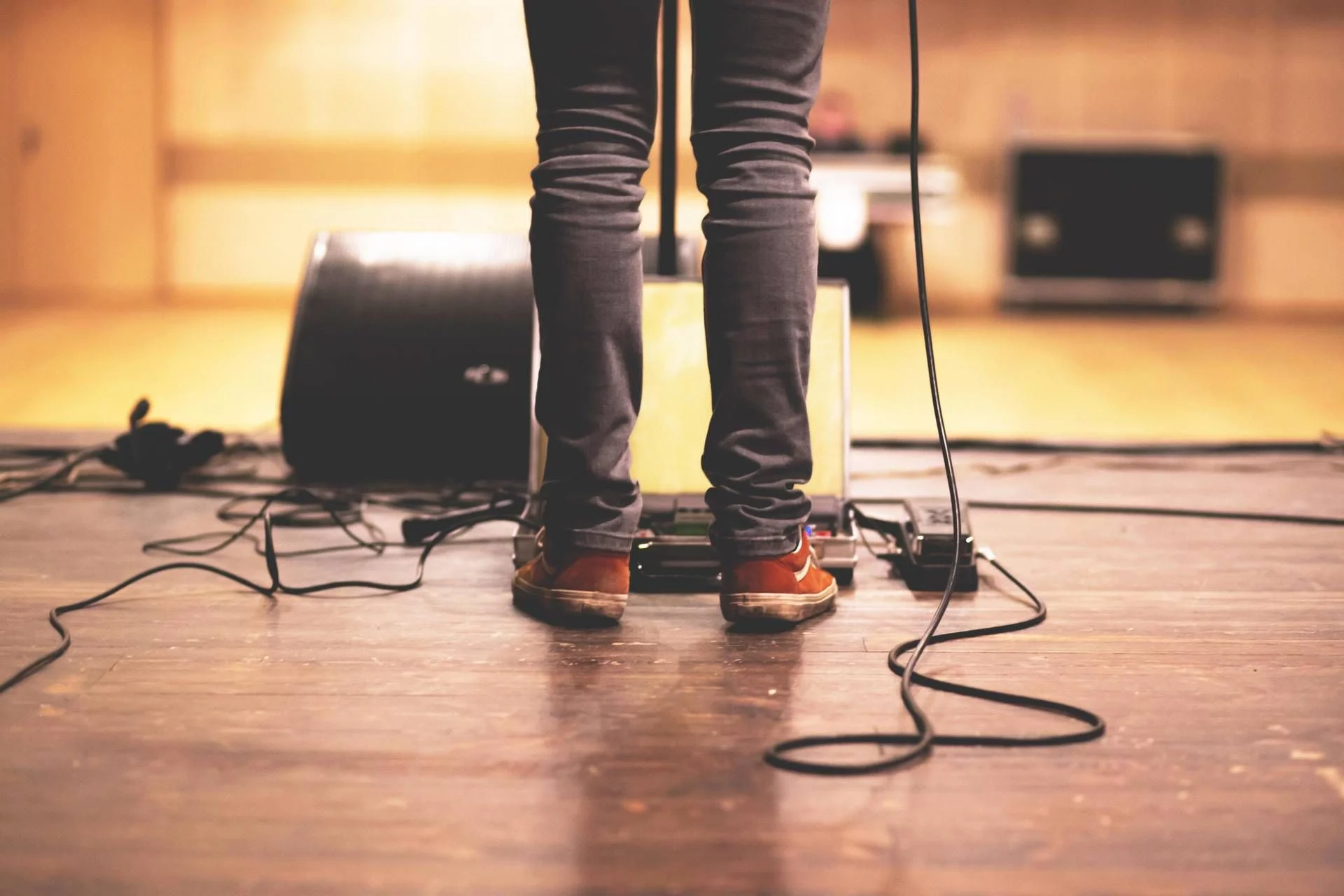 Ansiedade de palco: como reconhecer e superar os sinais que sabotam a performance