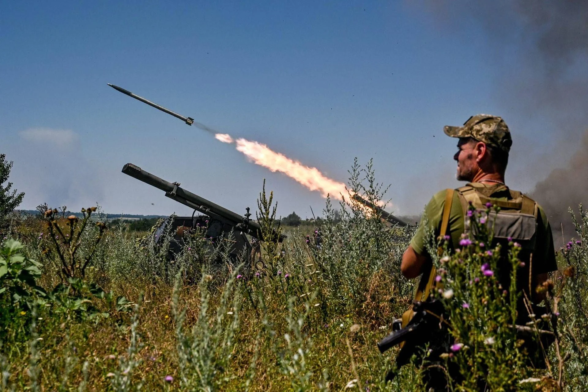 Ucrânia transforma tragédia em poder industrial: 'Made in Ukraine' prepara exportação massiva de armas e drones à Europa
