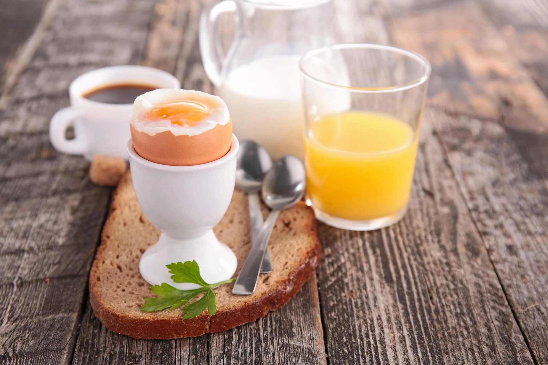 Café da manhã adequado reduz riscos ao coração: o que comer e quanto ingerir, aponta estudo