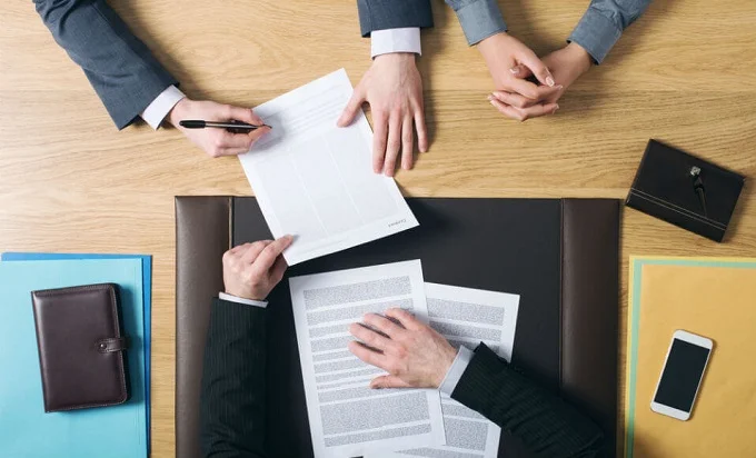 Retificação sem assistência jurídica: Quando o barato pode sair caro