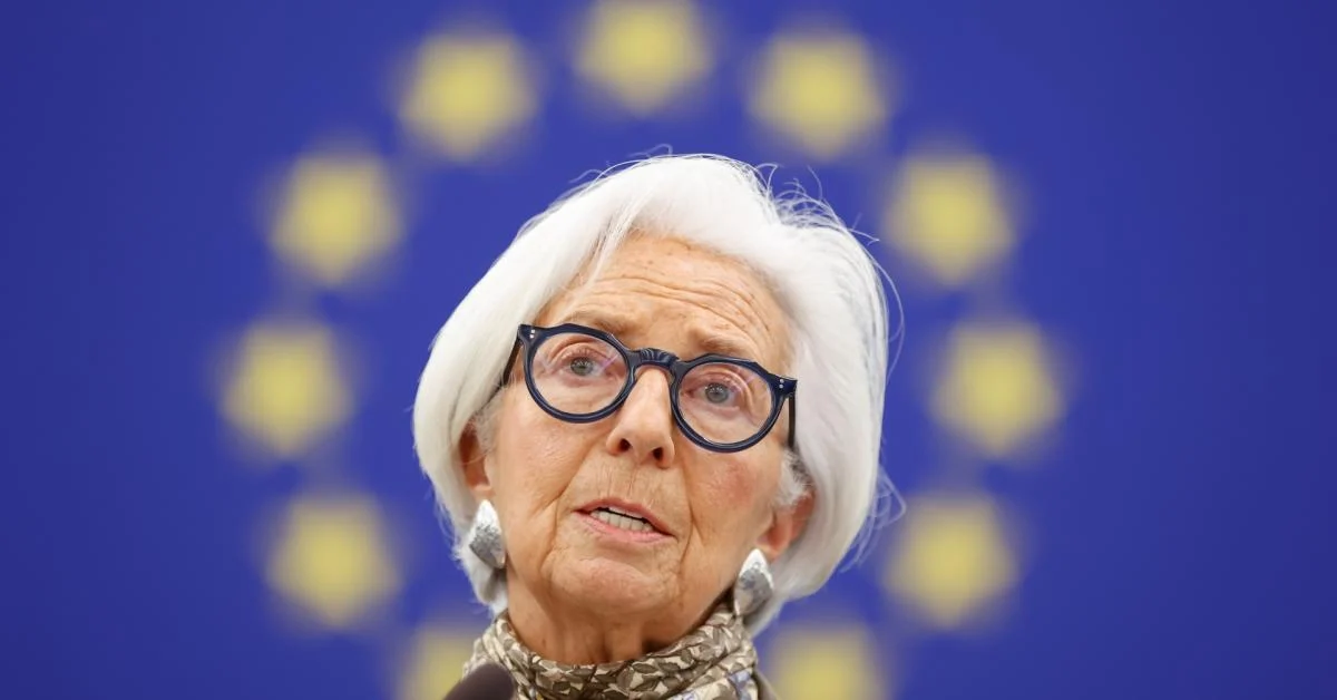 Lagarde recebe 140 mil€ da BRI e provoca debate sobre 'duplo padrão' na BCE