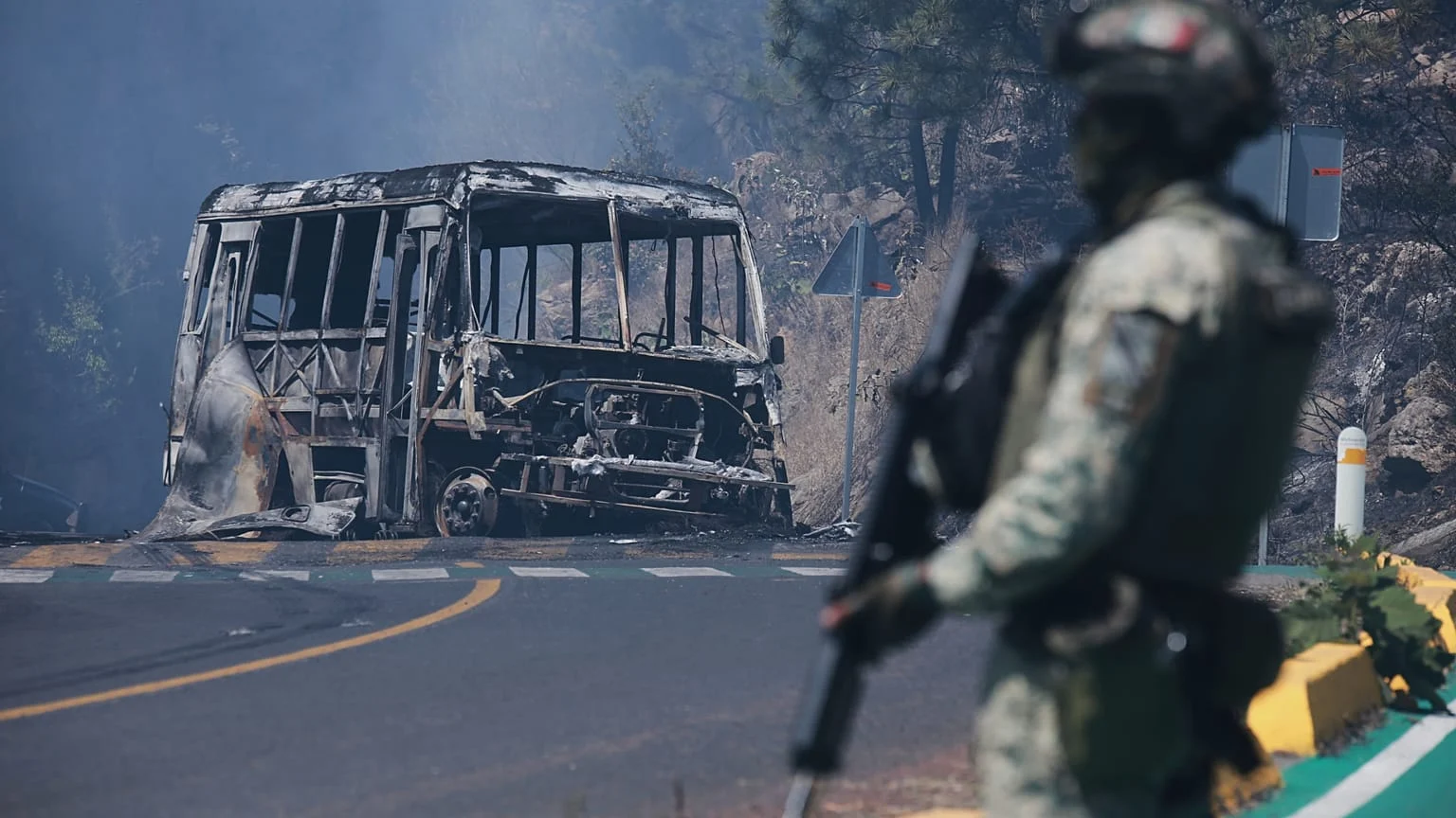Vai viajar ao México? O que saber após a onda de violência dos cartéis em Jalisco e outros estados