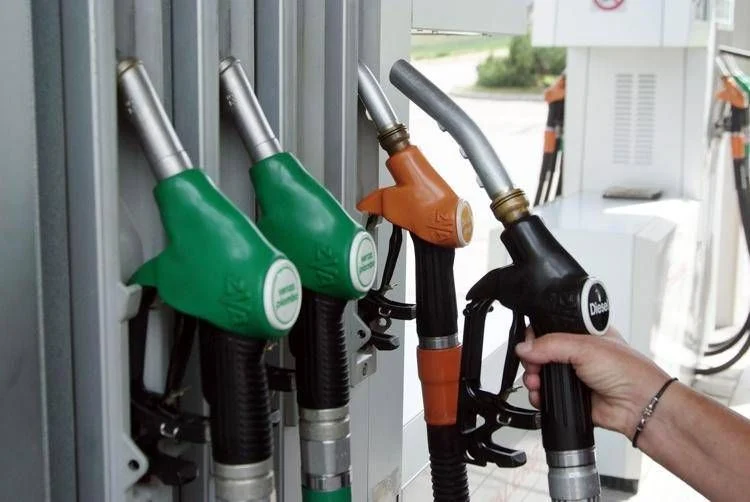 Preço do diesel alcança maior nível em quase um ano: 1,714 €/litro