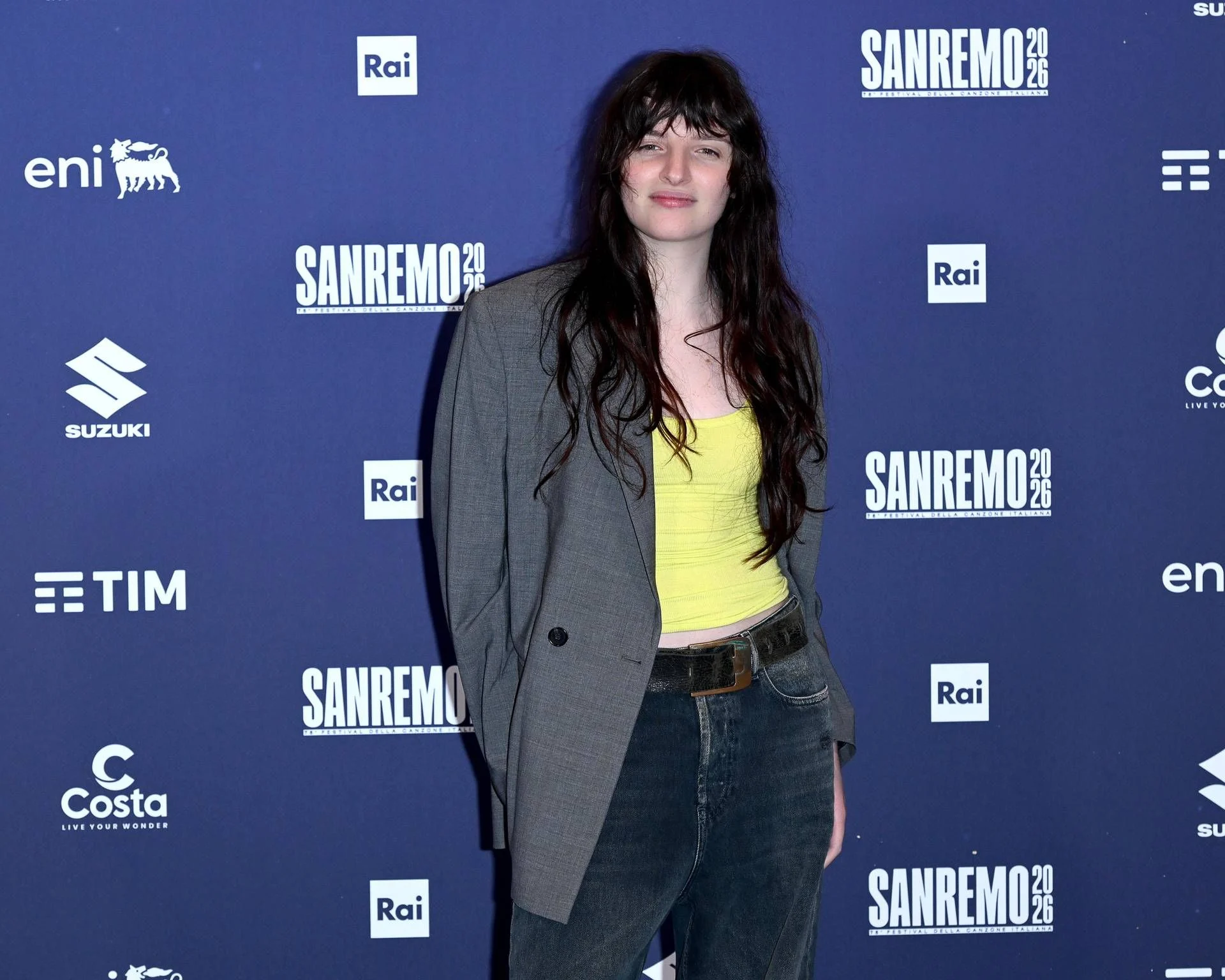Angelica Bove chega ao Sanremo 2026 com 'Mattone': a voz íntima das Nuove Proposte