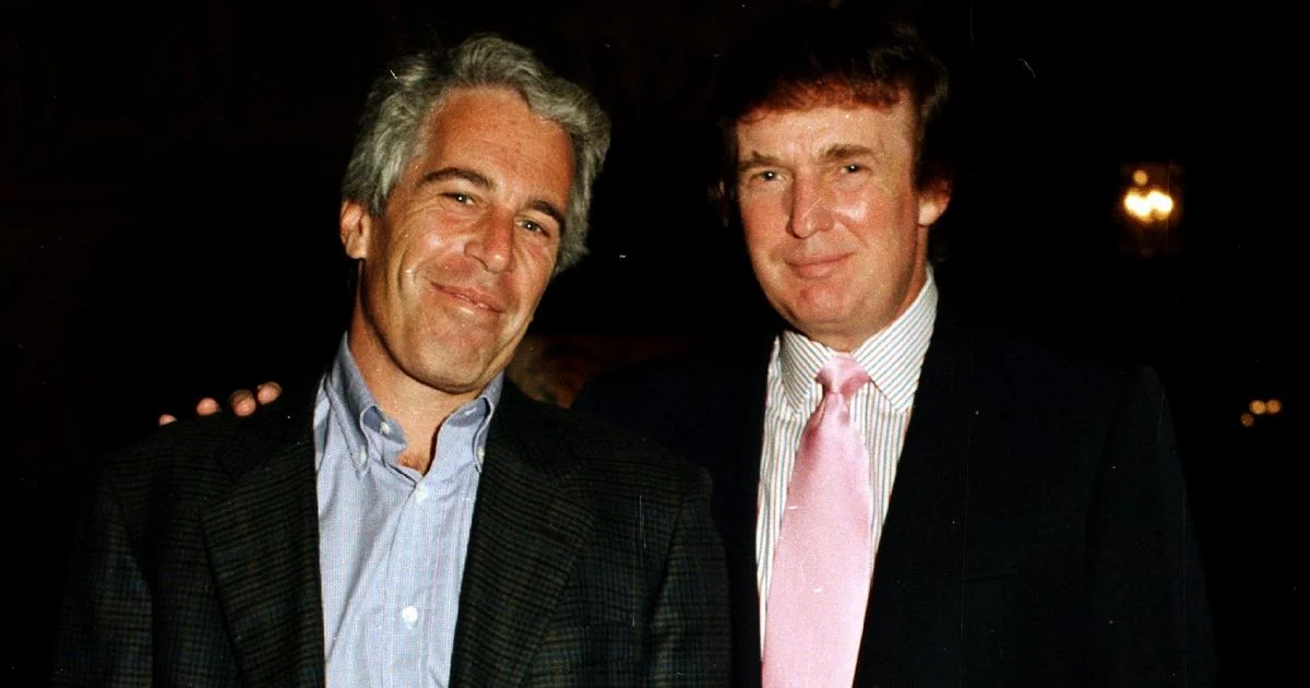 Arquivos Epstein: Os relatórios ausentes sobre Trump e o nó Clinton na diplomacia do poder