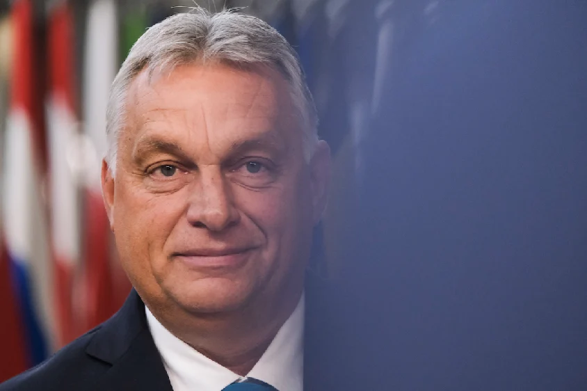 Corte de Justiça da UE condena Hungria por cerceamento da liberdade de imprensa: o caso Klubrádió e o risco para Orbán
