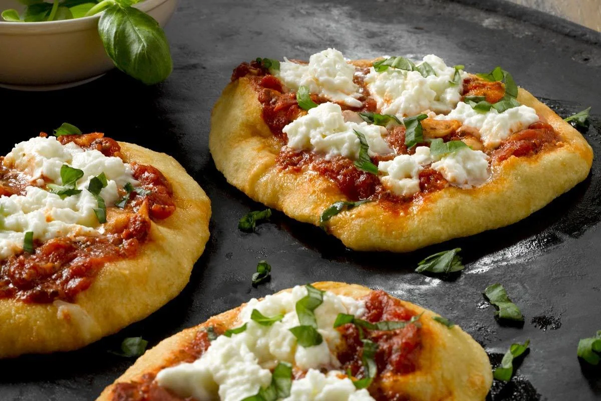 Pizza Frita: da Segunda Guerra Mundial às Ruas de Nápoles