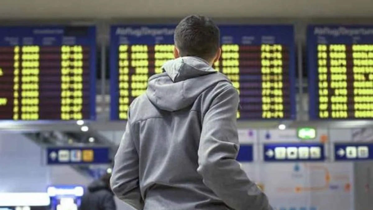 Greve nos ares e sobre os trilhos: Ita Airways e EasyJet param em 26/02; trens afetados em 27 e 28/02 — horários, garantias e como obter reembolso
