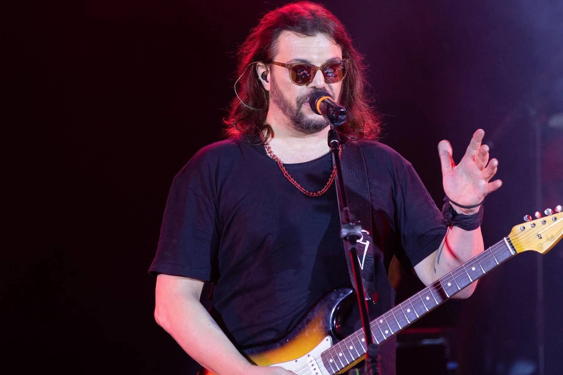 Sanremo 2026: Gianluca Grignani e Luchè reimaginam 'Falco a metà' na noite de covers