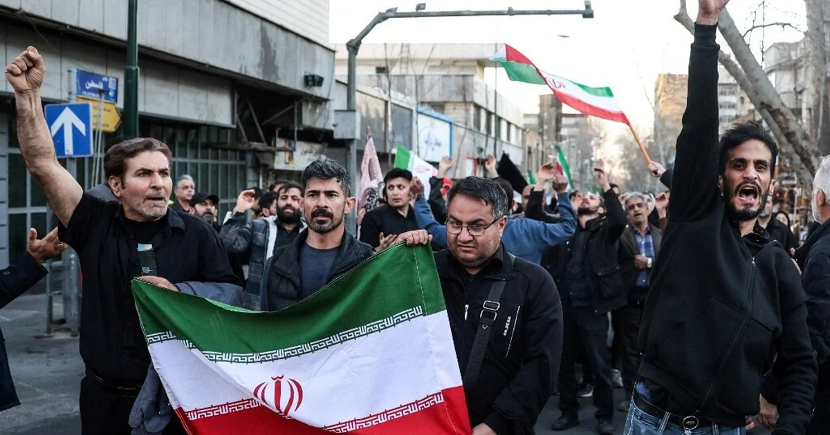Irã em transição: sucessor de Khamenei será definido hoje ou amanhã após ataque EUA-Israel
