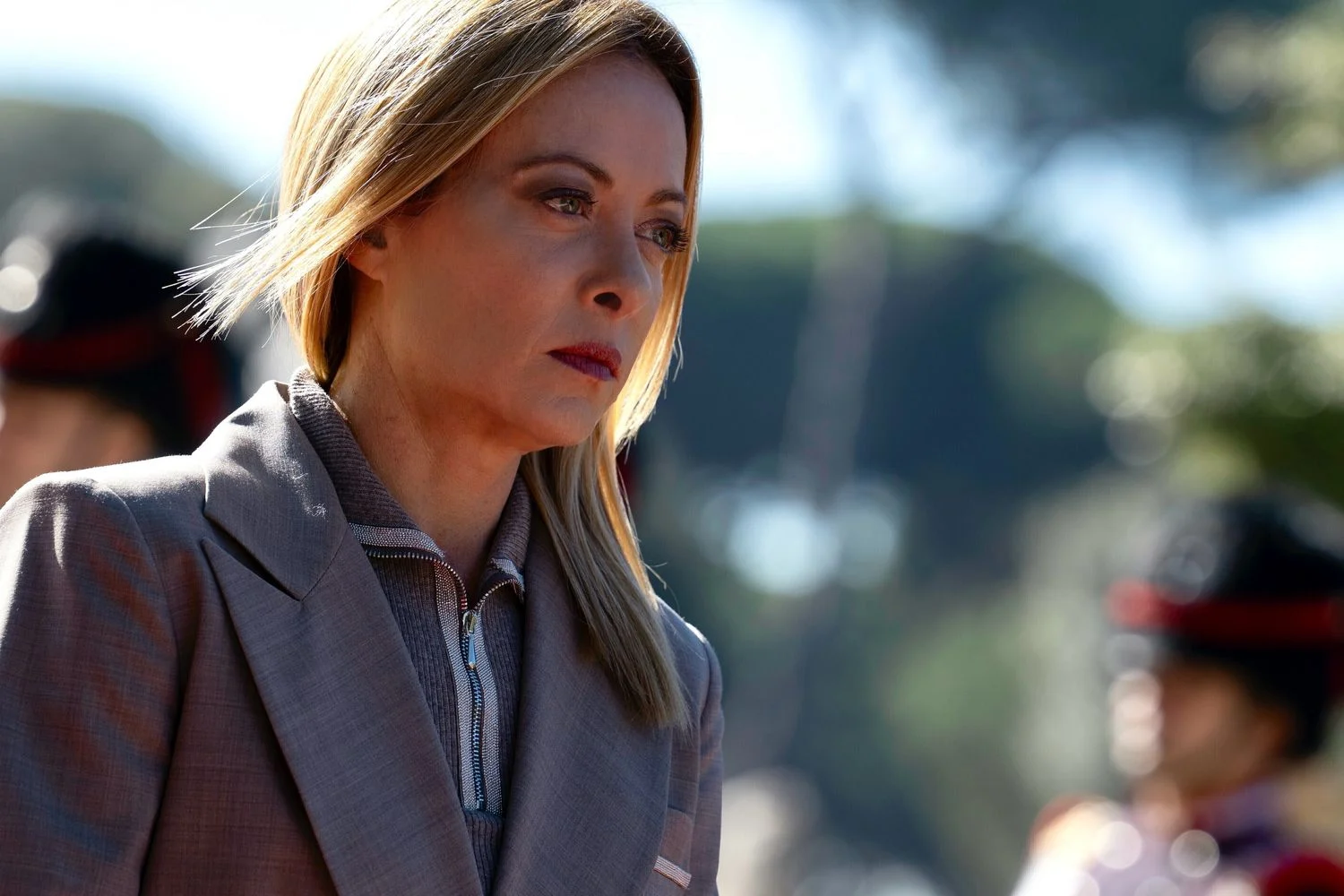 Meloni defende no TG5: "Separação das carreiras fortalece o Estado de direito"