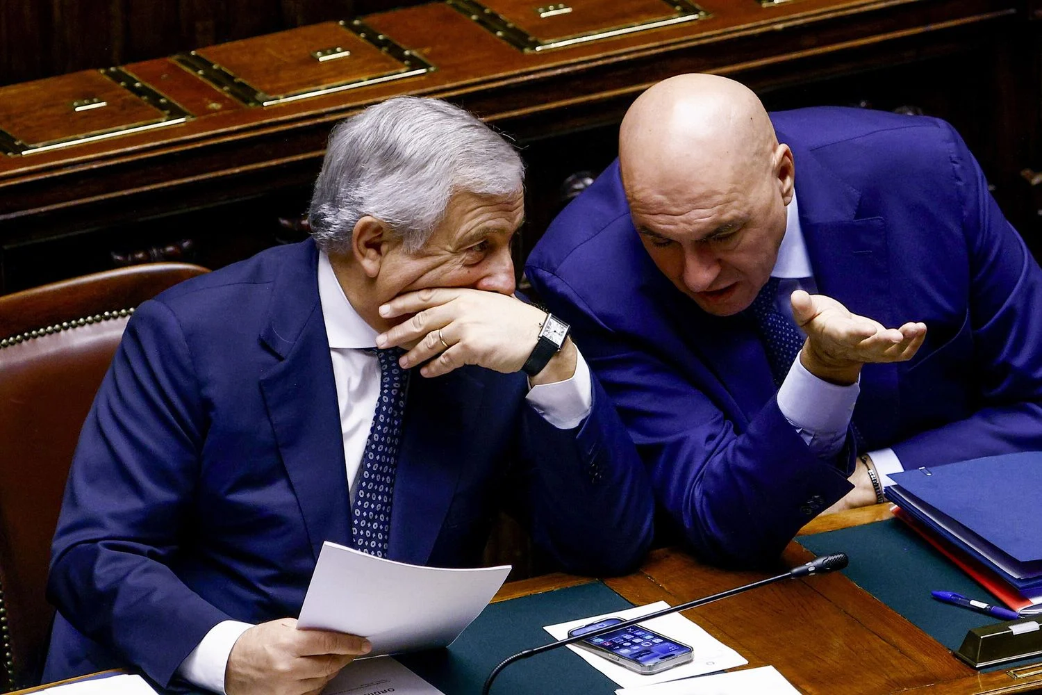 Governo italiano eleva segurança embaixadas e Ghetto após ataque; Meloni convoca vices e Crosetto