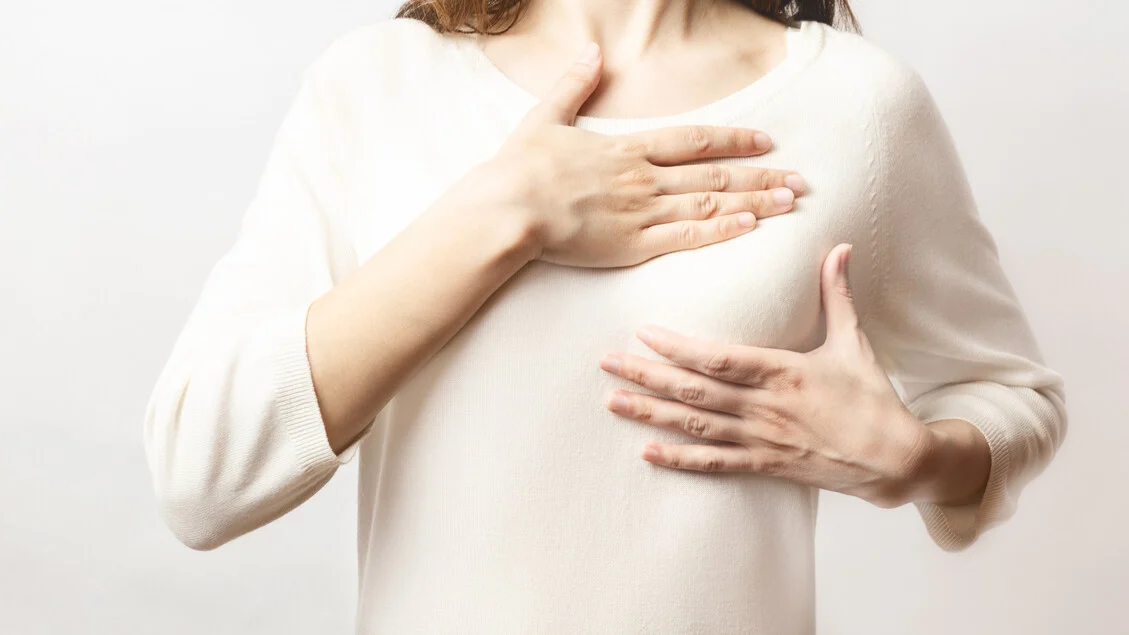 Mastectomia endoscópica em paciente acordada: cirurgia sem cortes na mama e alta em 24 horas
