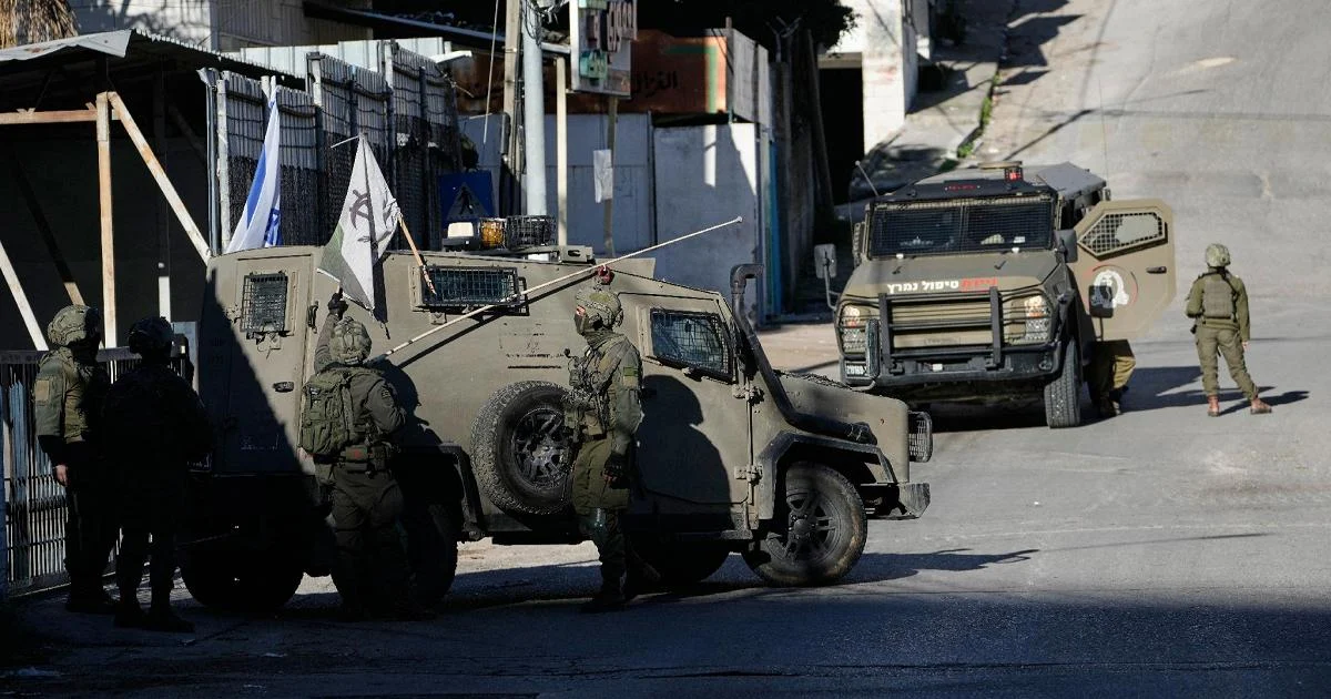 Nablus: ataque de colonos em Qaryut deixa dois irmãos palestinos mortos e três feridos