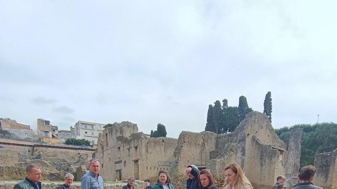 Delegação de Butrinto visita o Parco Archeologico di Ercolano para troca técnica sobre conservação