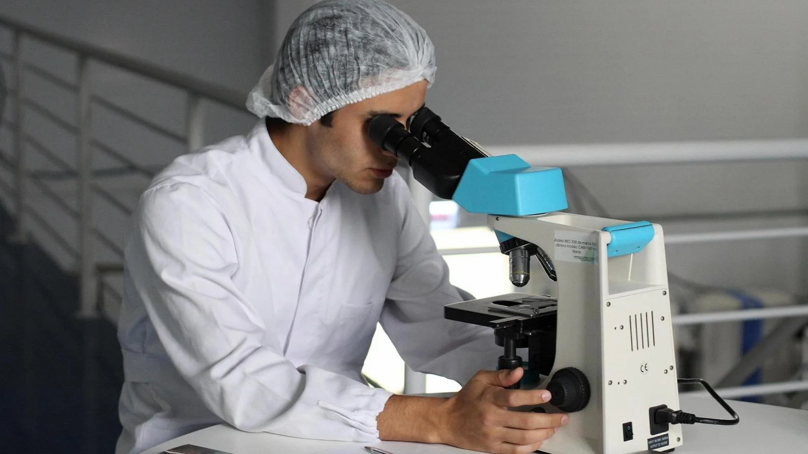 Astrócitos transformados em 'super-limpadores' oferecem nova esperança contra o Alzheimer