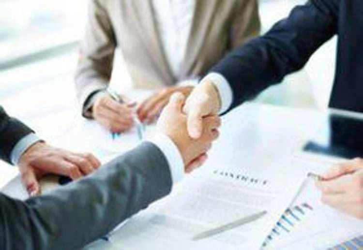 Nhrg: profissionais experientes e pessoas de 25–35 anos impulsionaram o mercado de trabalho em 2025