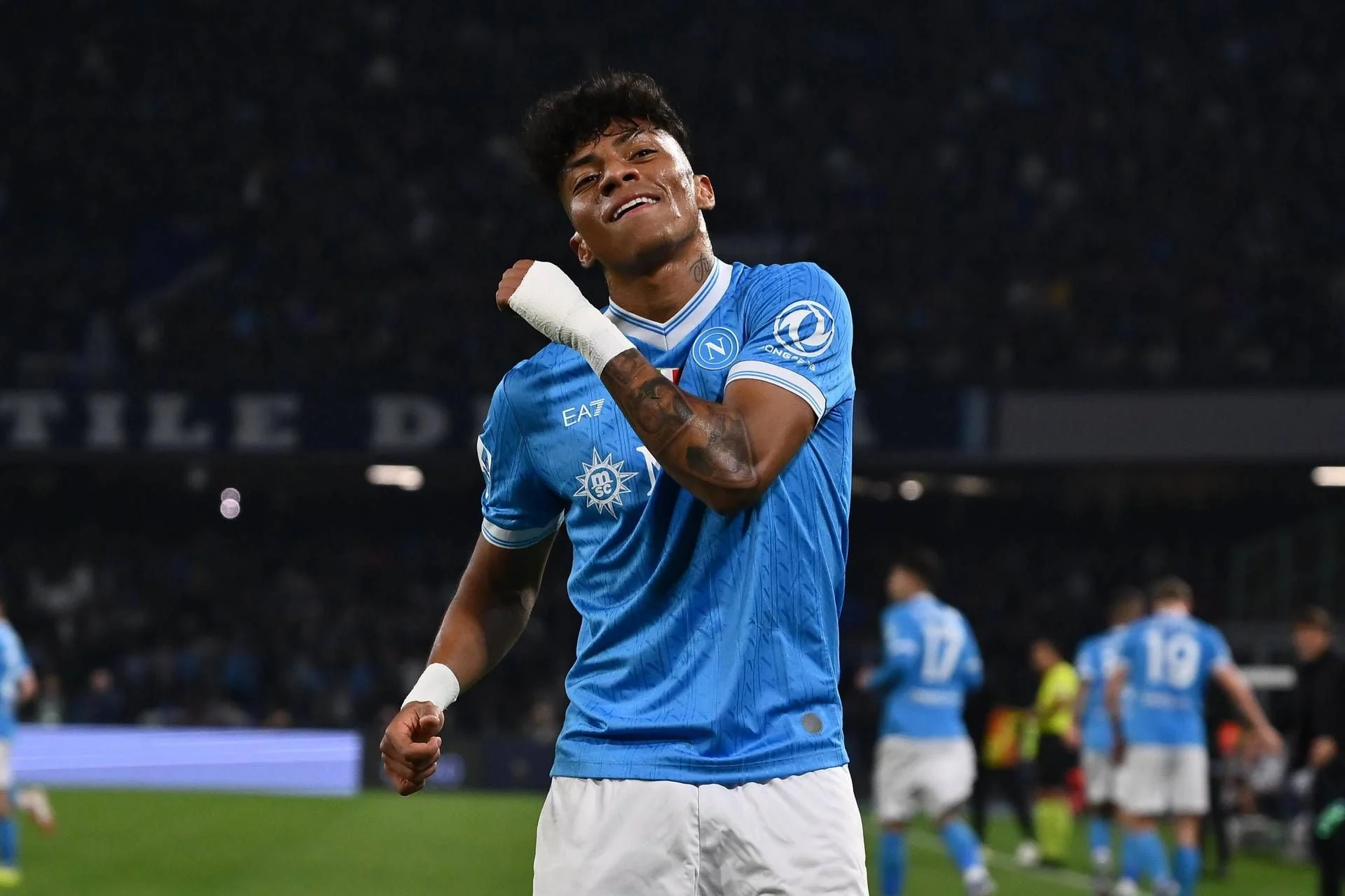 Napoli 2-1 Torino: Alisson Santos e Elmas impulsionam a equipe a -1 do Milan